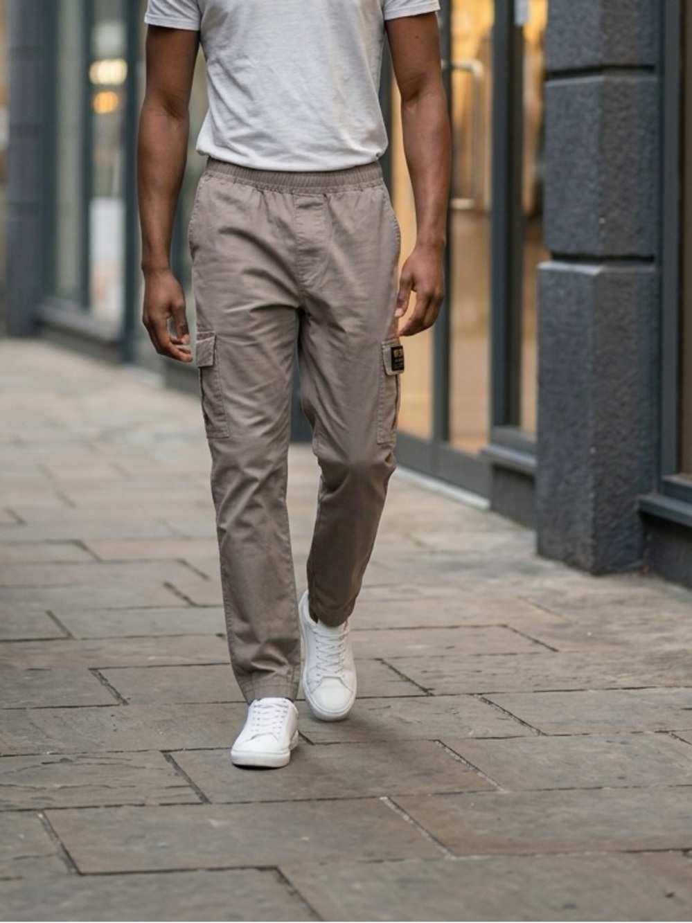 NWT Boohoo Men’s Gray Pull On Straight Leg Twill Cargo Pants - Size 30”